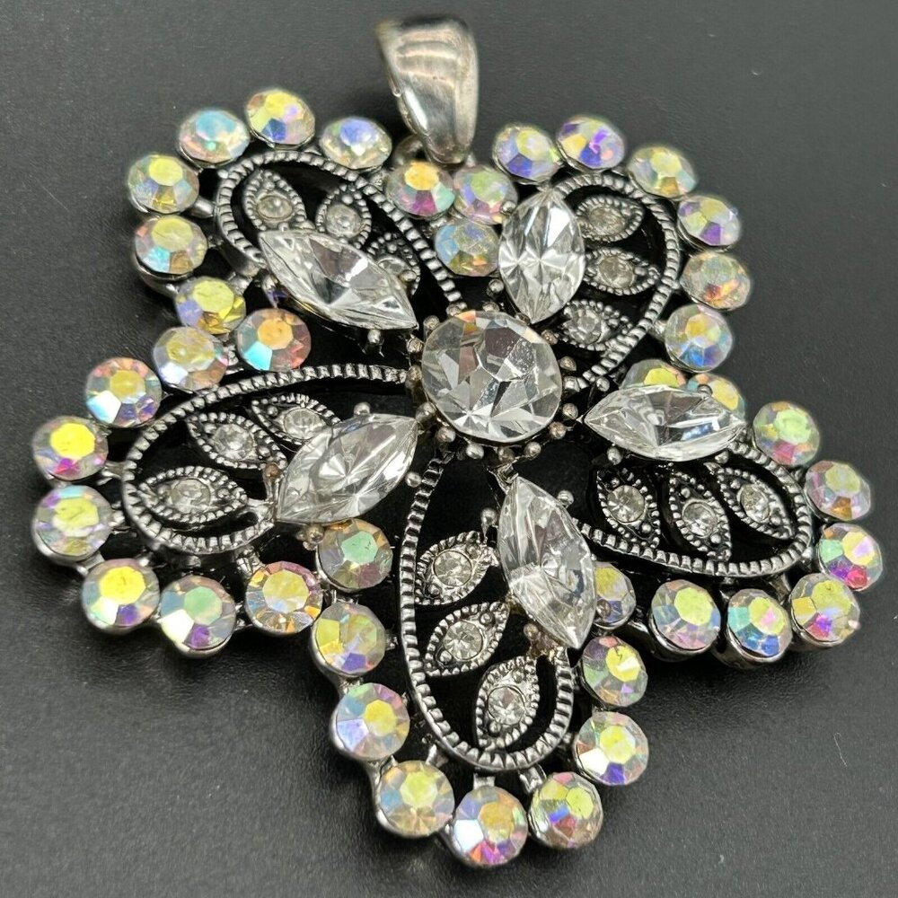 Rhinestone Pendant Round Swirl Faceted Sparkle Silver Tone 2" Across Fashion